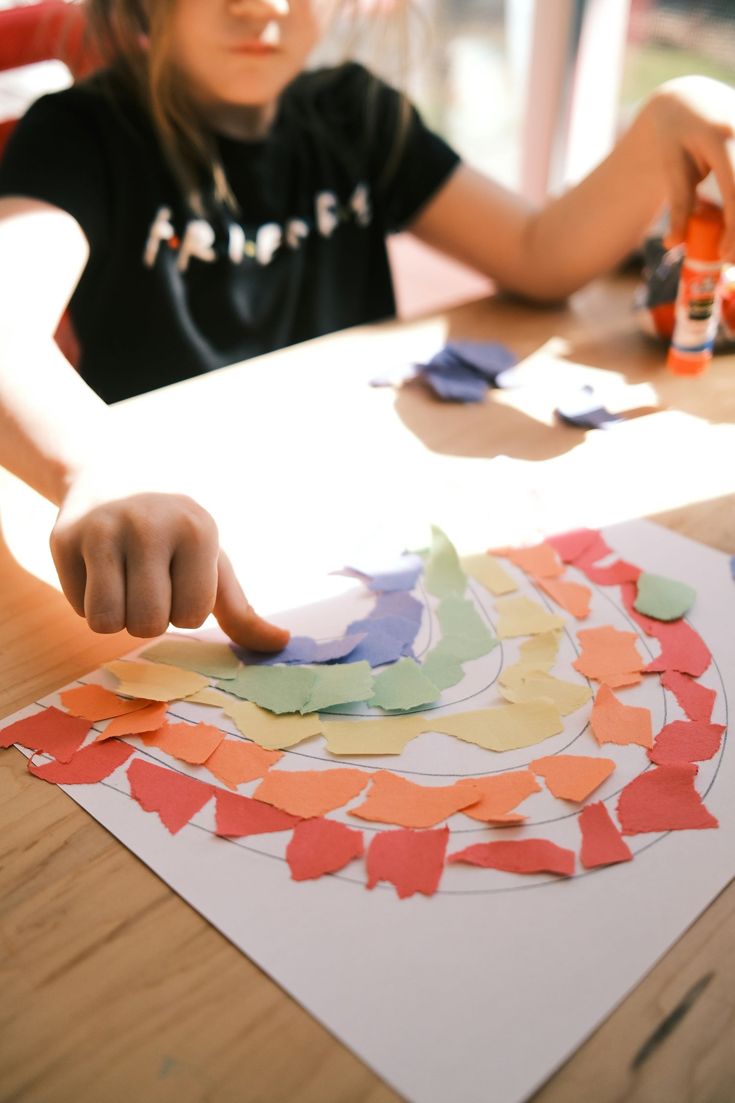 Afscheid dat blijft hangen: 5 rituelen voor de laatste schooldag
